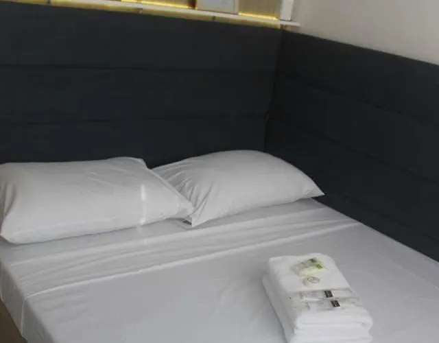 Great Cozy Facing Bay @ Shore Residences